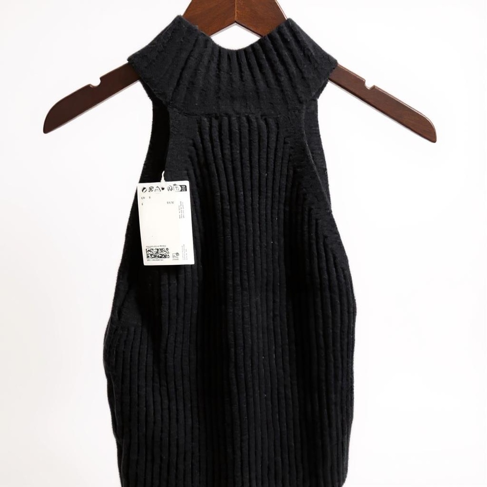 & Other Stories Ribbed Sleeveless Turtleneck Sweater Vest Black NWT S